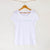 Camiseta blanca de mujer, de algodón orgánico y estampada a mano con tintas ecológicas. Texto estampado en color azul.